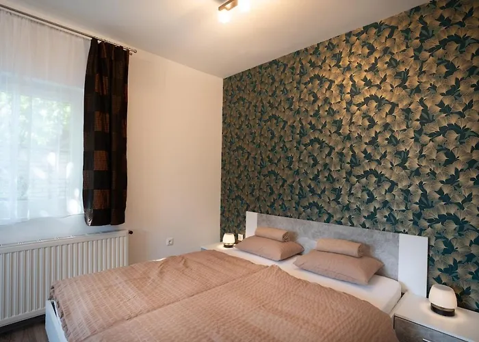 Avanti - Avanti Garden Apartment *